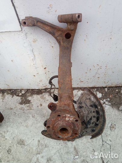 Кулак Vw Passat B5, Auda a6 c5, a4 b5