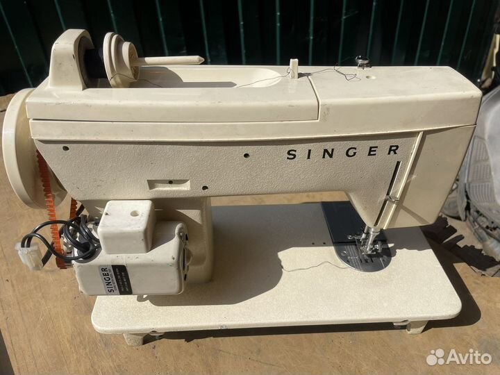Швейная машина Singer 972