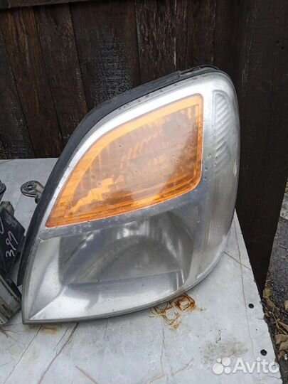Передние фары на hyundai starex H1