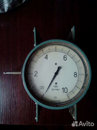 Тахометр тм1-1Л