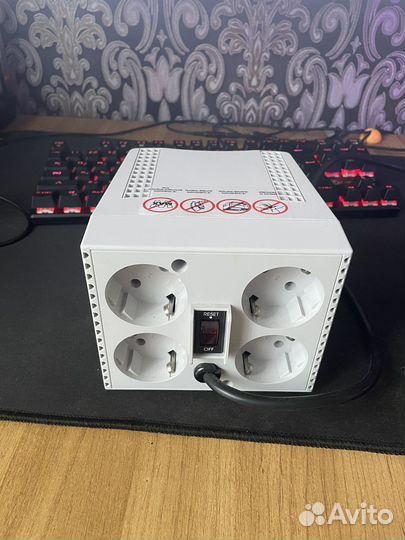 Стабилизатор напряжения Powercom TCA-2000