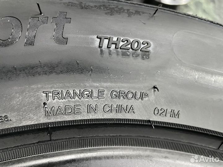 Triangle EffeXSport TH202 225/55 R17 101Y