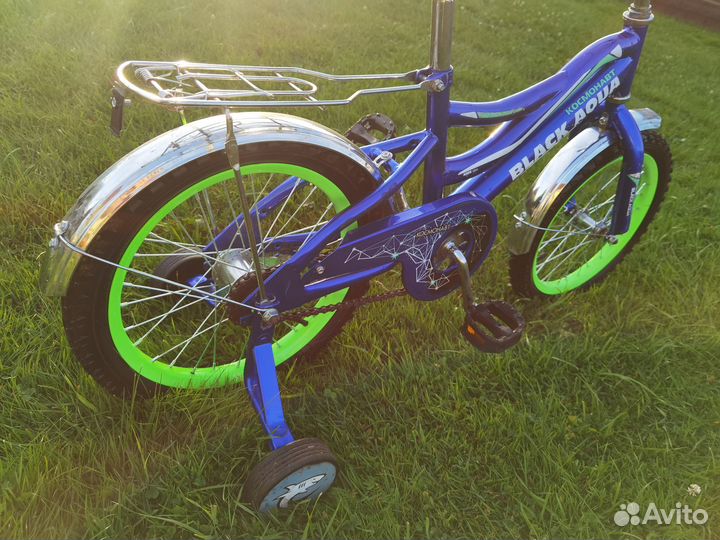 Велосипед на 4-6 лет Black Aqua Космонавт 16