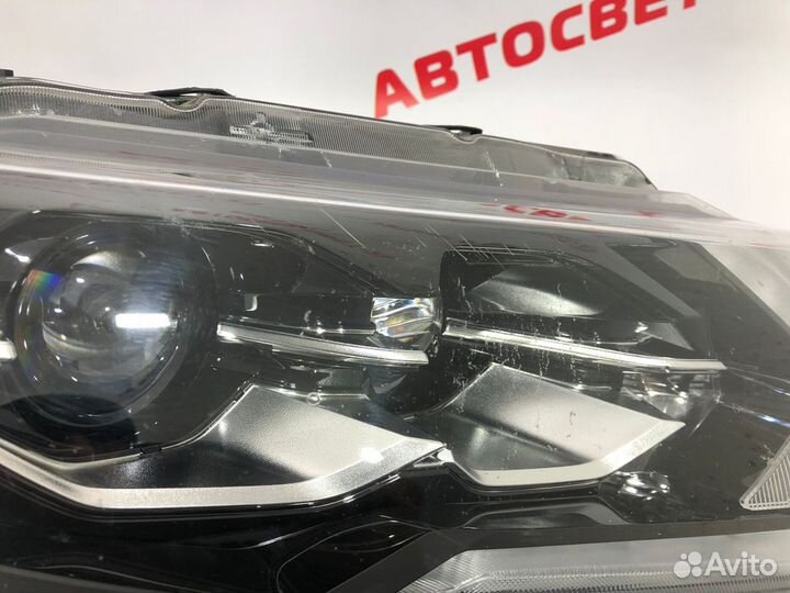 Nissan X-trail T32 17- LED Фара правая 1656