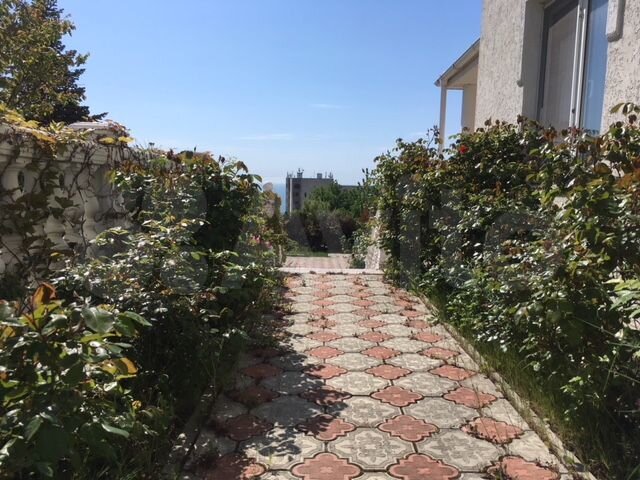 Дом 250 м² на участке 11 сот.