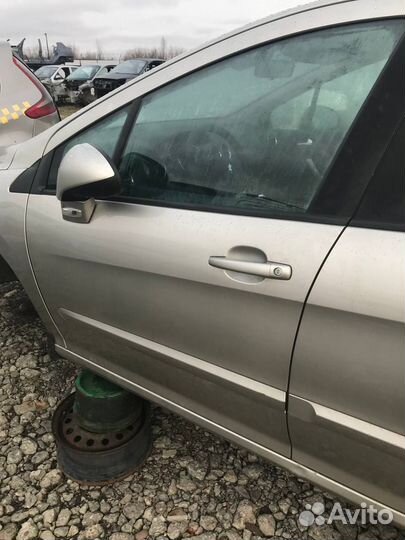 Двери Peugeot 308 1.6Б 2009г