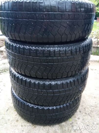 Continental CrossContact UHP E 215/65 R16