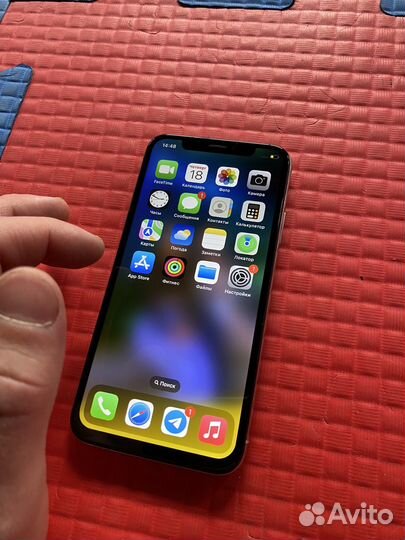 iPhone X, 64 ГБ