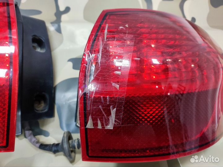 Фонарь задний Subaru Tribeca (B9)