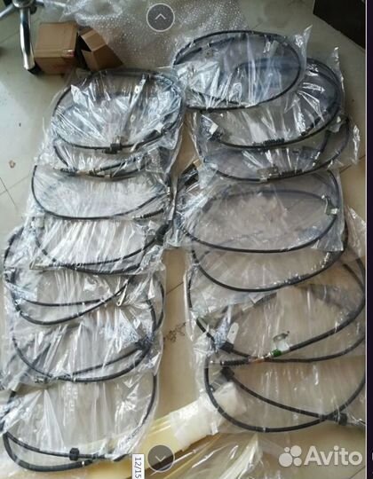 Трос ручника L/R Toyota Corolla e180 46430-02300