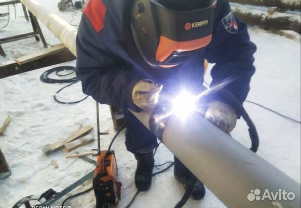 сварка металла. электросварка. работа нижнекамск сварщиком. работа нижнекамск сварщиком. электросварщик труб.