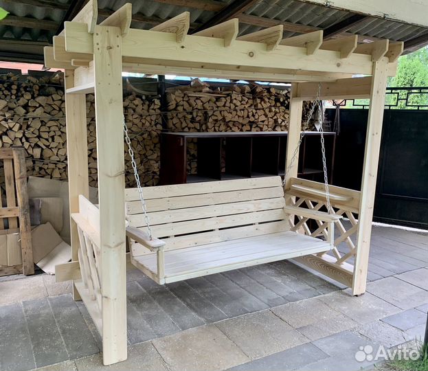 Качели деревянные