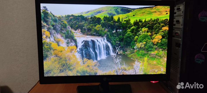 Монитор LG E1942C