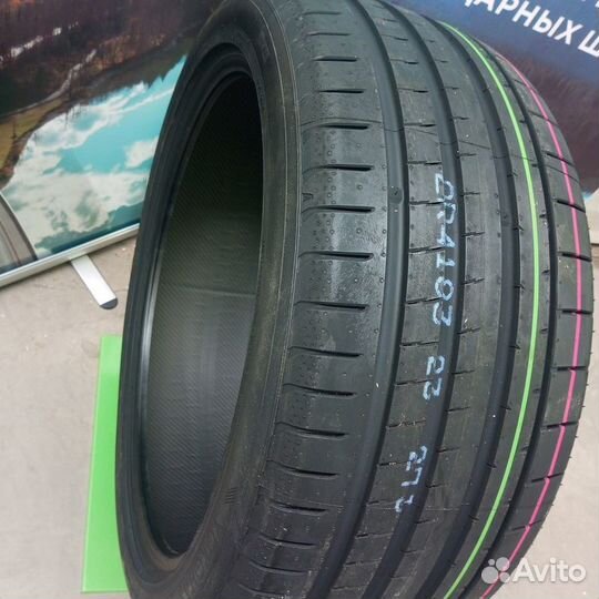 Yokohama Advan Sport V107C 285/40 R22 Y