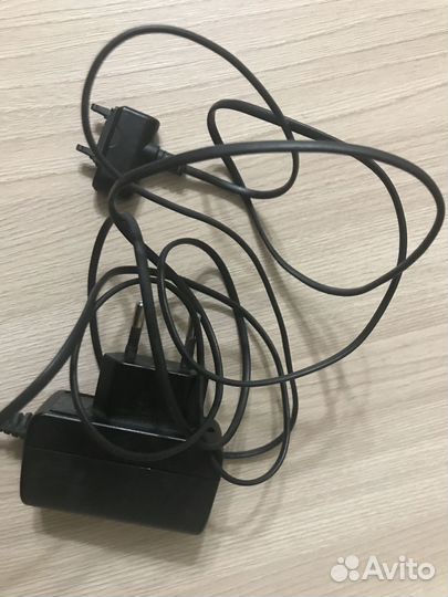 Зарядное устройство для телефона