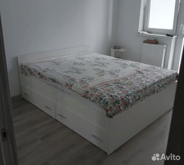 Кровать двуспальная с ящиками