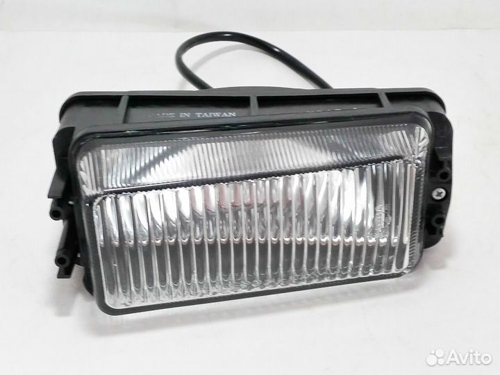 Противотуманная фара левая Mercedes W463