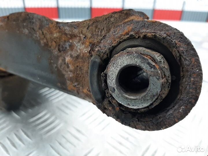 Рычаг задний правый Nissan Pathfinder R51 2006