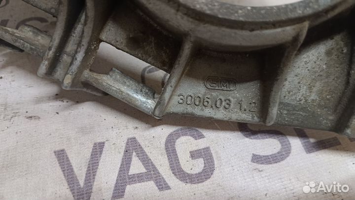 Кронштейн опоры кпп для Renault Clio II/Symbol