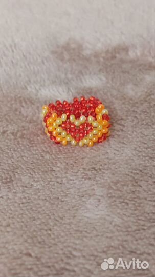 Кольцо из бисера с сердцем
