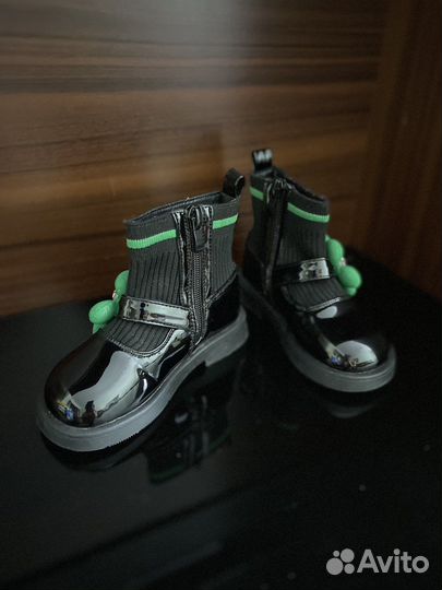 Ботинки демисезонные для девочки 24