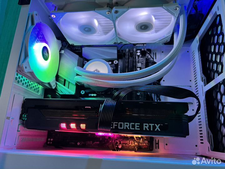 RTX 3070/ I5 11400F/ RAM 32 GB/ M2 512 GB