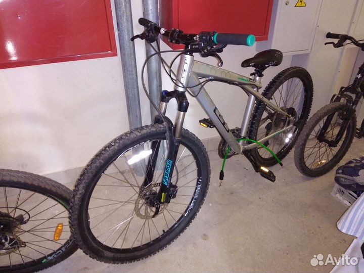 Велосипед GT avalanche 2.0