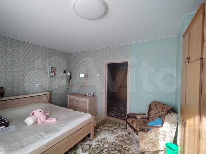 Дом 180 м² на участке 16 сот.