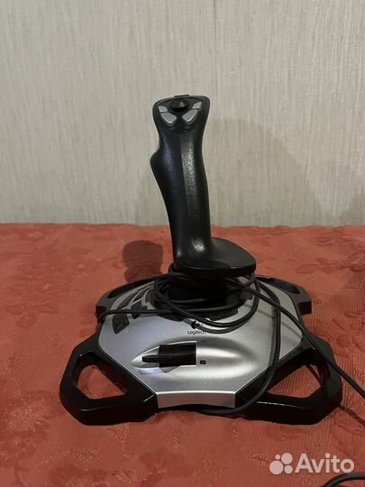 Джойстик Logitech Extreme 3D pro