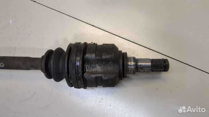 Полуось правая передняя Toyota Corolla Verso, 2002