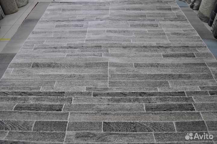 Ковер размером : 2.50х3.50 (№ 36120) новый