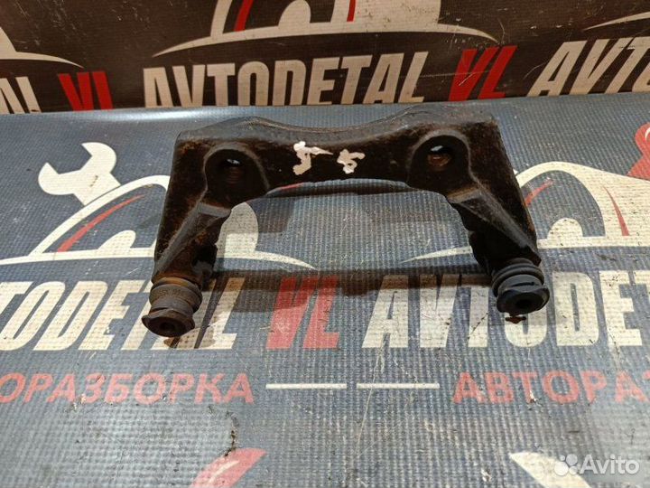 Скоба суппорта передняя Ford Mondeo 3 хэтчбек