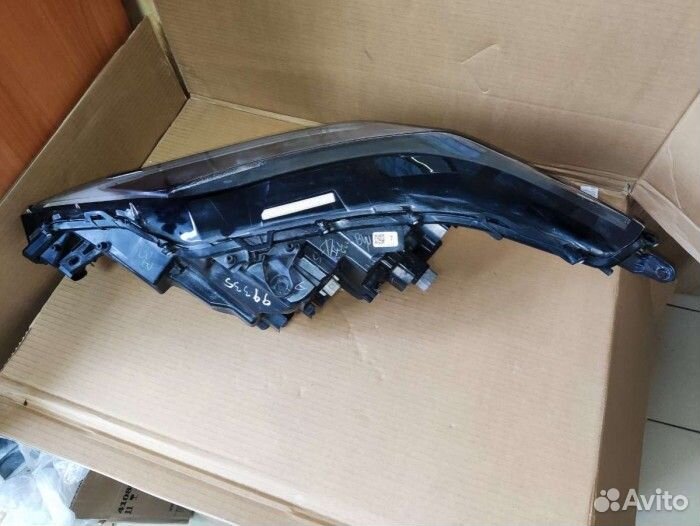 Фара правая для Lexus RX