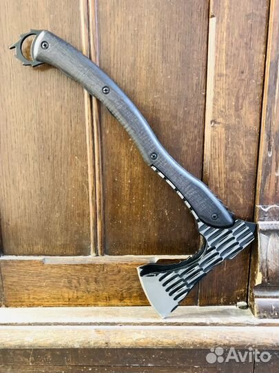 Топор для колки дров