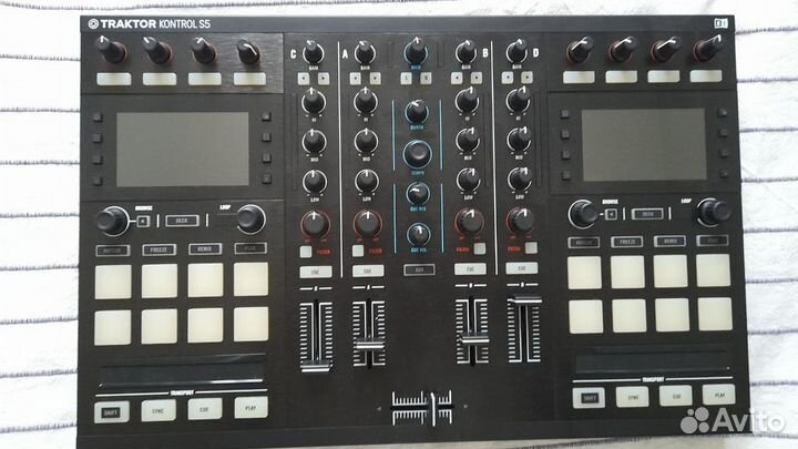 NI Traktor Kontrol S5, полн комплект, коробка