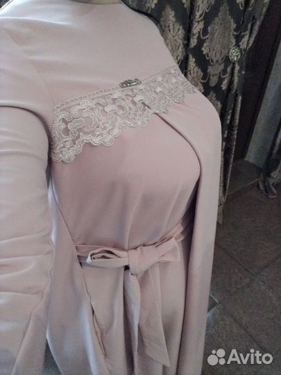 Платье вечернее