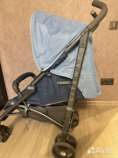 Прогулочная коляска трость chicco