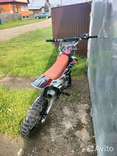 Продам питбайк 