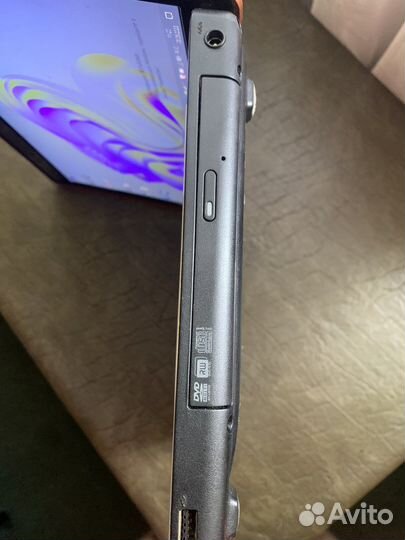 Lenovo ideapad y550
