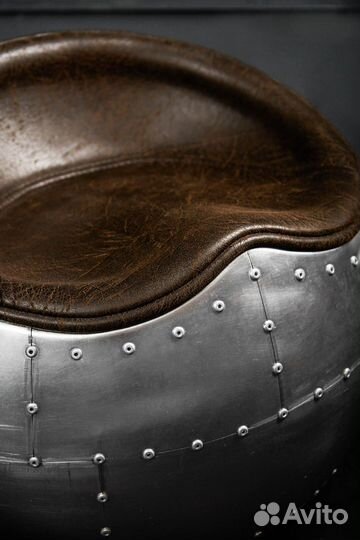 Пуф Seddle Round Aluminum Finish