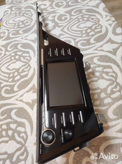 Магнитола Toyota Camry v70