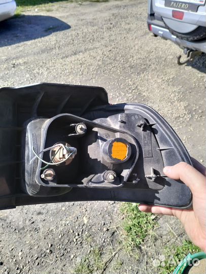 Фара задняя Тойота ипсум