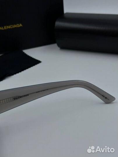 Очки balenciaga