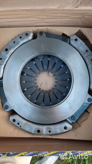 Корзина сцепления Nissan