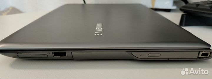 Ноутбук Samsung
