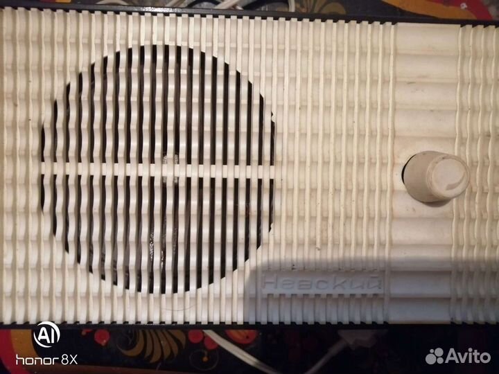 Громкоговоритель радиоприемник времен СССР