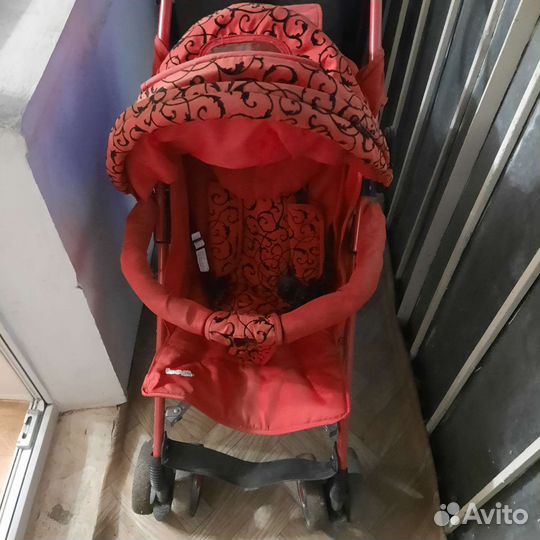 Прогулочная коляска