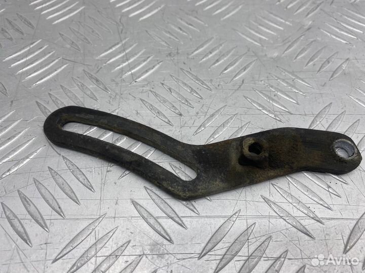 Б/У натяжитель ремня генератора Toyota Corolla