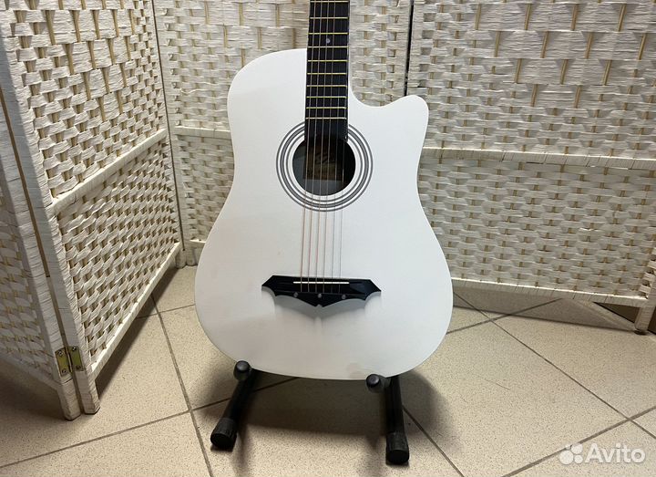 Гитара для обучения с комплектом