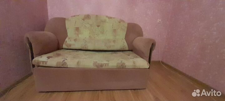 Диван бу, разм 1,31,9 м, самовывоз